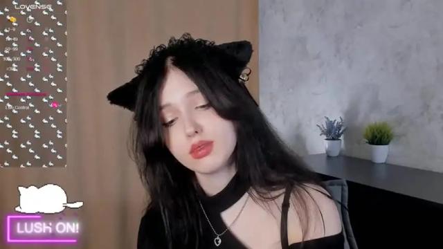 Image 11 of constancecullen Stream on Chaturbate on 15 months ago