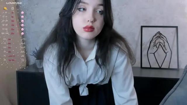 Image 6 of constancecullen Stream on Chaturbate on 15 months ago