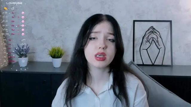 Image 8 of constancecullen Stream on Chaturbate on 15 months ago