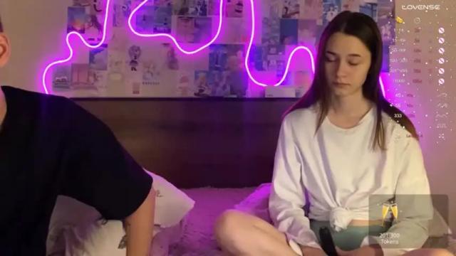 Image 2 of cookies_4u_cute Stream on Chaturbate on 18 months ago