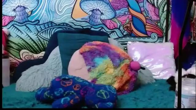 Image 2 of cookies_n_milf Stream on Chaturbate on 1 month ago