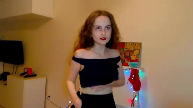 Image 7 of coolamber Stream on Chaturbate on 17 months ago
