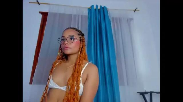 Image 2 of cooper_kimberly Stream on Chaturbate on 18 months ago