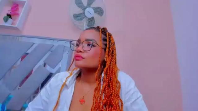 Image 12 of cooper_kimberly Stream on Chaturbate on 15 months ago