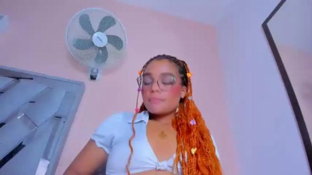 Image 12 of cooper_kimberly Stream on Chaturbate on 15 months ago