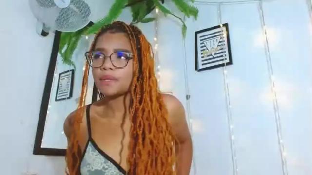 Image 7 of cooper_kimberly Stream on Chaturbate on 15 months ago