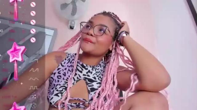 Image 2 of cooper_kimberly Stream on Chaturbate on 14 months ago
