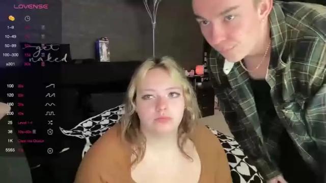 Image 2 of cooterlickersss Stream on Chaturbate on 15 months ago