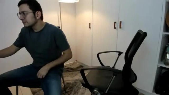 Image 6 of cora_andrew_ Stream on Chaturbate on 13 months ago