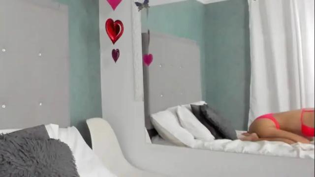 Image 12 of coral_carter Stream on Chaturbate on 8 days ago