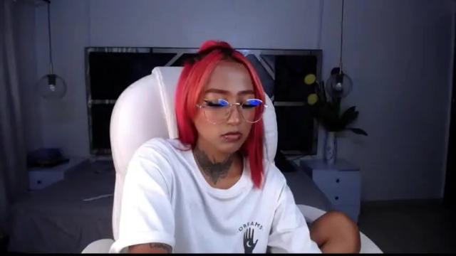 Image 8 of coral_winx Stream on Chaturbate on 16 months ago