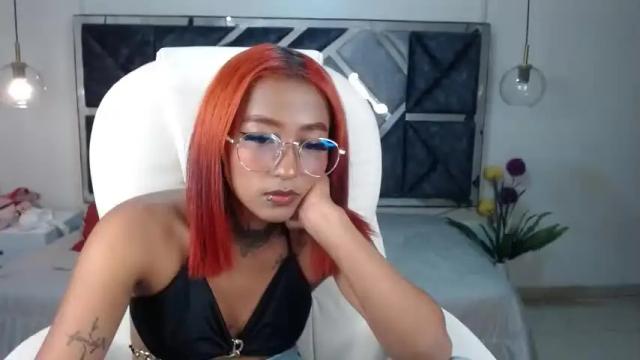 Image 2 of coral_winx Stream on Chaturbate on 15 months ago