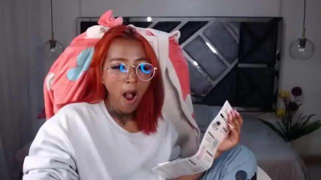 Image 6 of coral_winx Stream on Chaturbate on 15 months ago