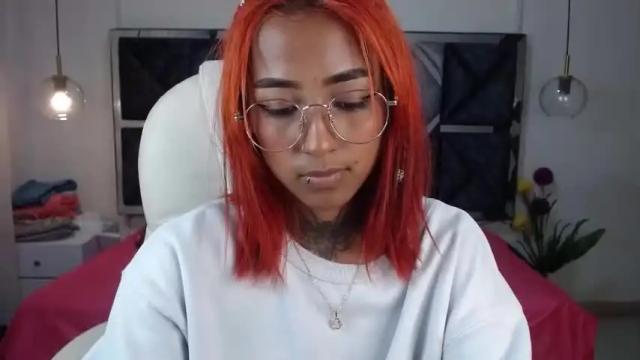 Image 7 of coral_winx Stream on Chaturbate on 15 months ago