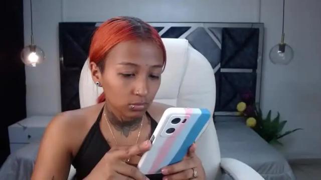 Image 7 of coral_winx Stream on Chaturbate on 15 months ago