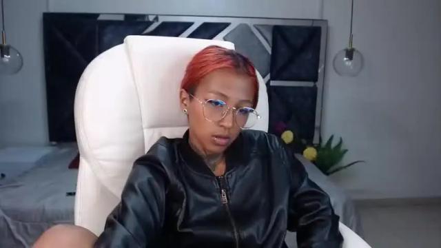 Image 12 of coral_winx Stream on Chaturbate on 15 months ago