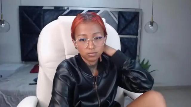 Image 6 of coral_winx Stream on Chaturbate on 15 months ago