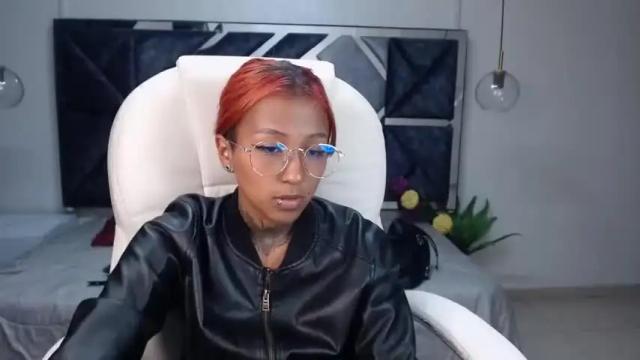Image 7 of coral_winx Stream on Chaturbate on 15 months ago
