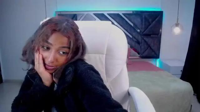 Image 10 of coral_winx Stream on Chaturbate on 14 months ago