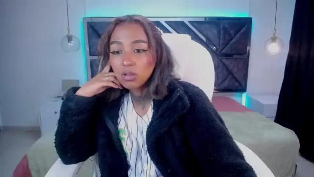 Image 4 of coral_winx Stream on Chaturbate on 14 months ago