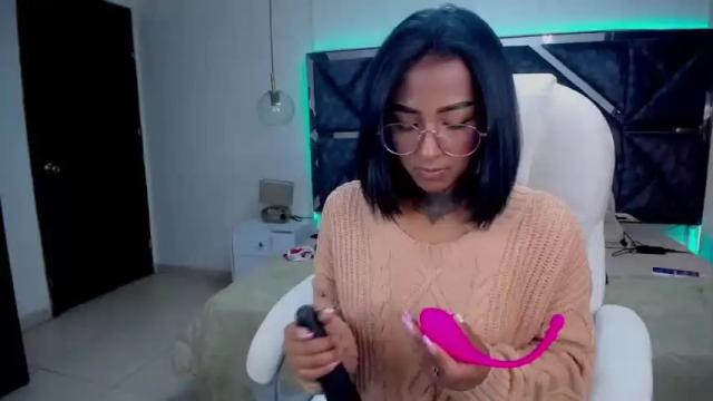 Image 10 of coral_winx Stream on Chaturbate on 14 months ago