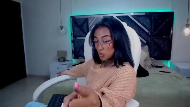 Image 8 of coral_winx Stream on Chaturbate on 14 months ago