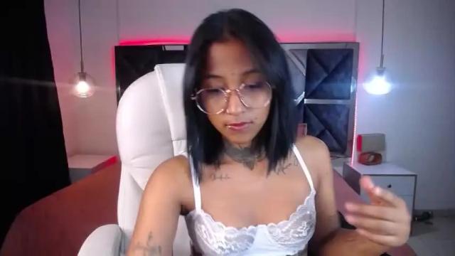 Image 11 of coral_winx Stream on Chaturbate on 13 months ago