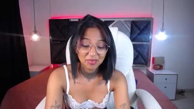 Image 12 of coral_winx Stream on Chaturbate on 13 months ago