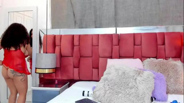 Image 6 of coralharmon Stream on Chaturbate on 5 months ago