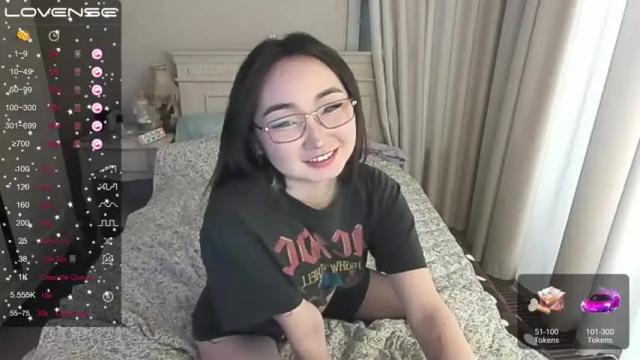 Image 7 of coralinadiamond Stream on Chaturbate on 16 months ago