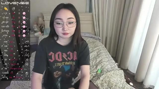Image 8 of coralinadiamond Stream on Chaturbate on 16 months ago