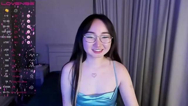 Image 7 of coralinadiamond Stream on Chaturbate on 15 months ago
