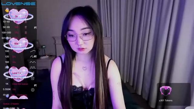 Image 8 of coralinadiamond Stream on Chaturbate on 15 months ago