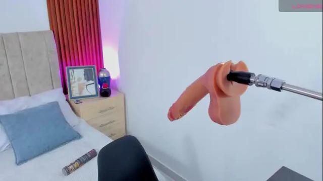 Thumbnail 1, coraline_hot18's Stream at Chaturbate, 2 months ago