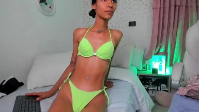 Image 8 of coraline_jhons Stream on Chaturbate on 17 months ago