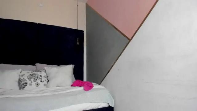 Image 7 of coraline_jhons Stream on Chaturbate on 14 months ago