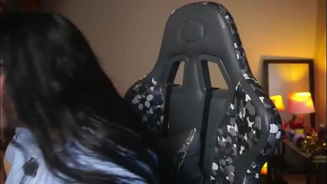 Image 2 of coraline_latin Stream on Chaturbate on 2 months ago