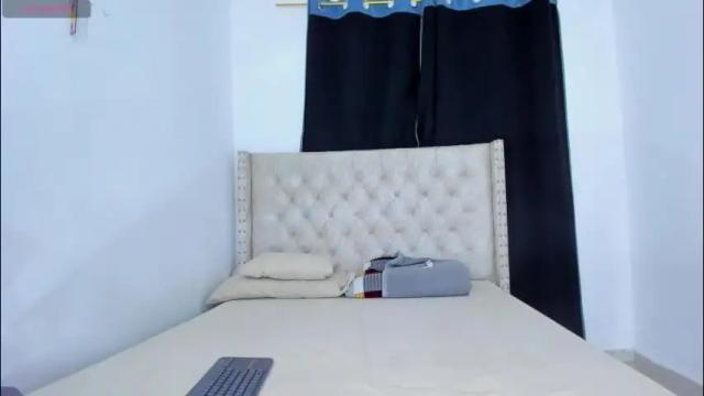 Image 12 of coralinej0nes Stream on Chaturbate on 2 months ago