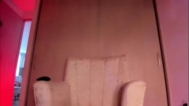Image 2 of coralinekam1 Stream on Chaturbate on 20 days ago