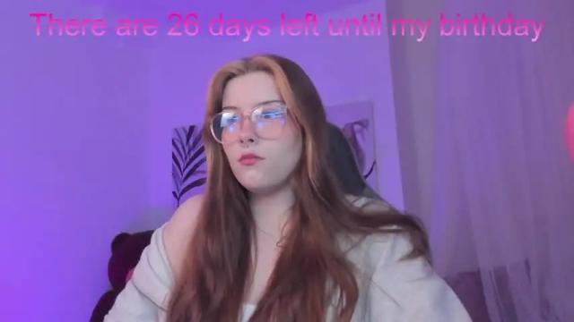 Image 10 of coralinekeyns Stream on Chaturbate on 13 months ago