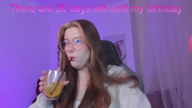 Image 11 of coralinekeyns Stream on Chaturbate on 13 months ago