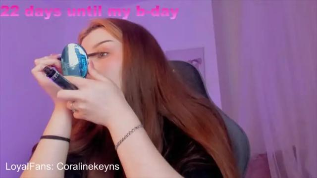 Image 2 of coralinekeyns Stream on Chaturbate on 13 months ago
