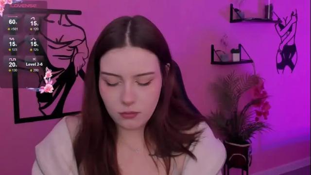 Image 10 of coralinekeyns Stream on Chaturbate on 1 month ago