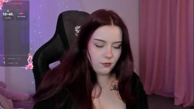 Image 10 of coralinekeyns Stream on Chaturbate on 1 month ago