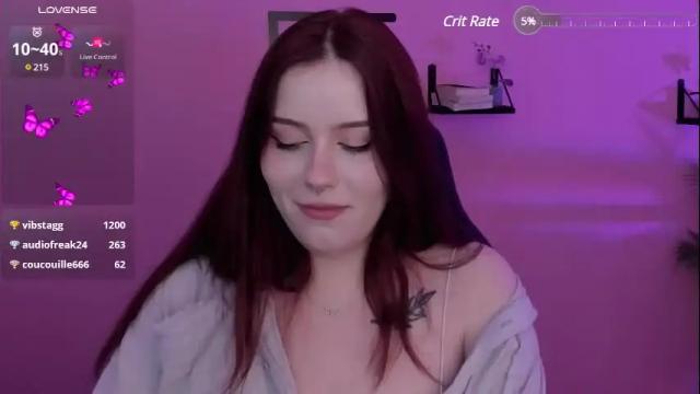 Image 4 of coralinekeyns Stream on Chaturbate on 1 month ago