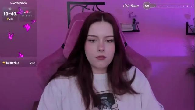 Image 11 of coralinekeyns Stream on Chaturbate on 1 month ago