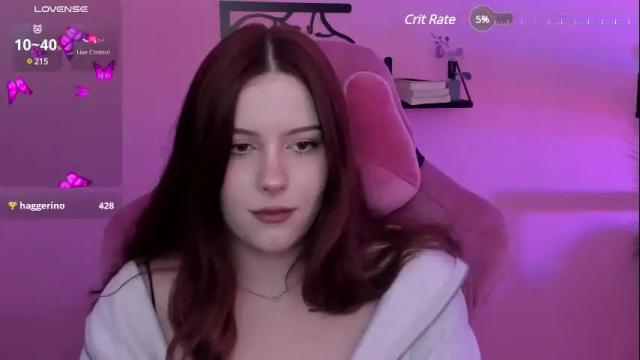 Image 2 of coralinekeyns Stream on Chaturbate on 1 month ago