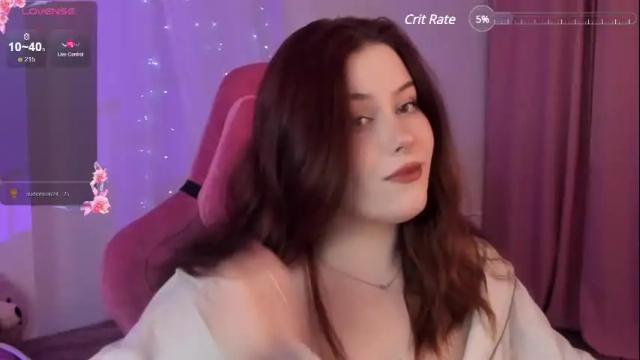 Image 12 of coralinekeyns Stream on Chaturbate on 27 days ago