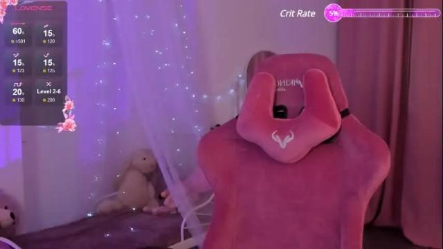 Image 8 of coralinekeyns Stream on Chaturbate on 27 days ago