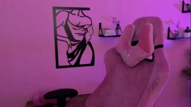 Image 10 of coralinekeyns Stream on Chaturbate on 20 days ago